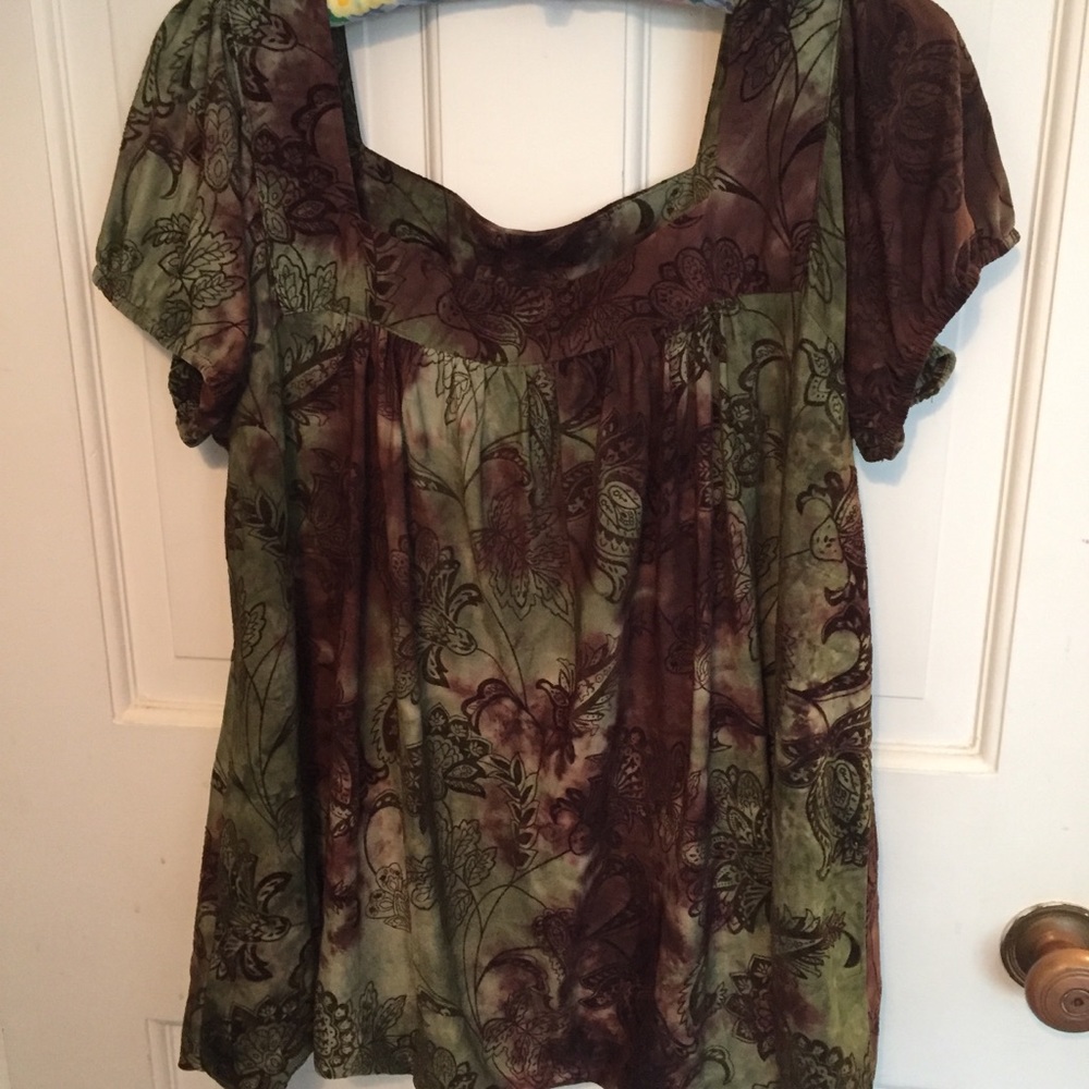 Dress Barn top, Size L